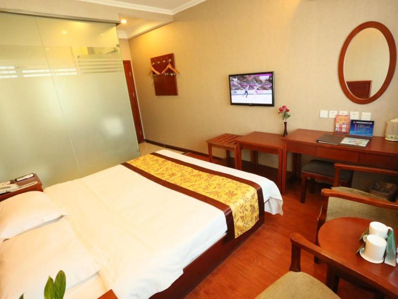 Greentree Inn Beijing Changping Shahe Metro Station Express Hotel Екстер'єр фото